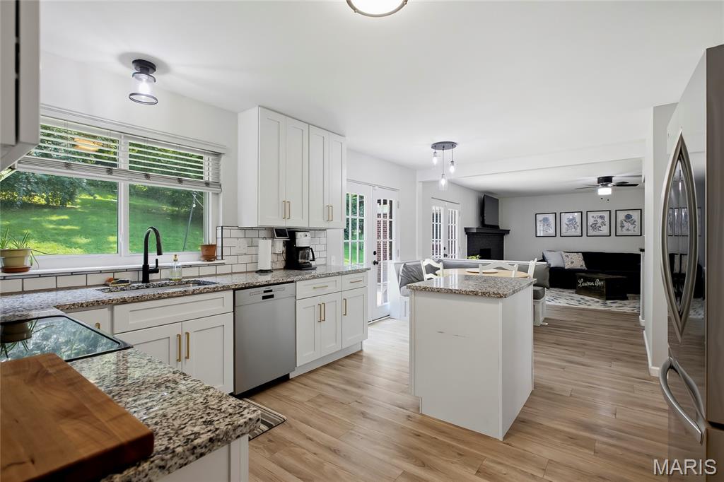 5400 Casa Royale Drive