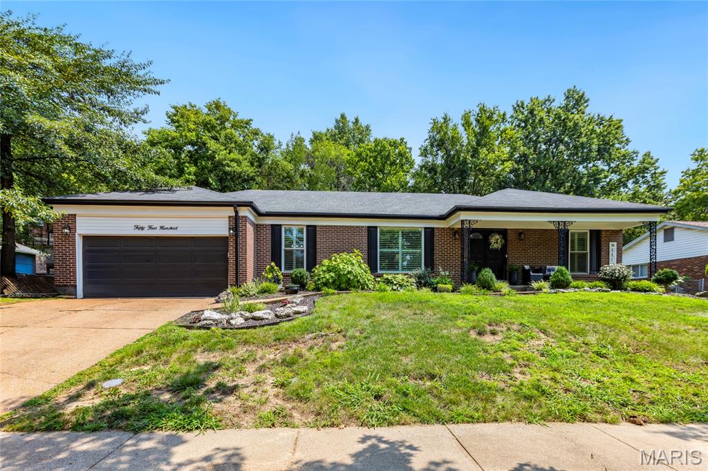 5400 Casa Royale Drive