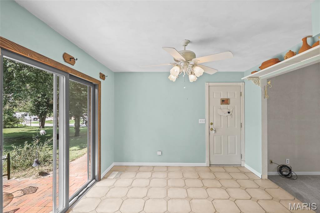 190 Sandy Shore Dr