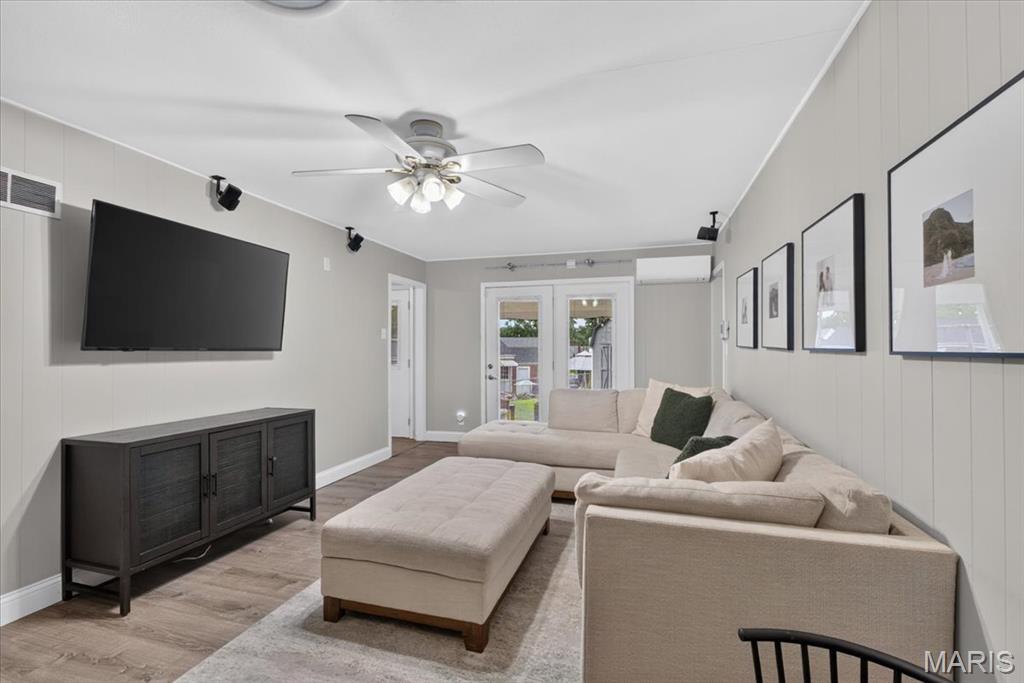 101 E Donaldson Drive