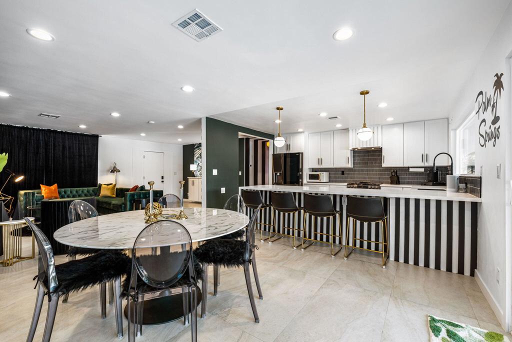 1322 S Farrell Drive