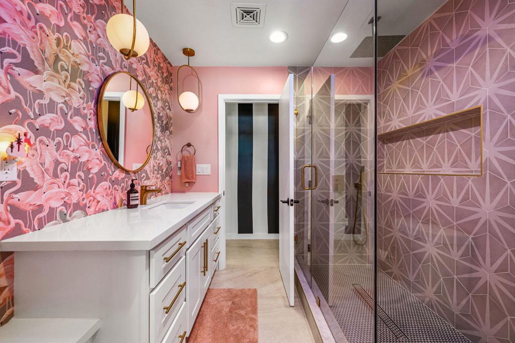 1322 S Farrell Drive