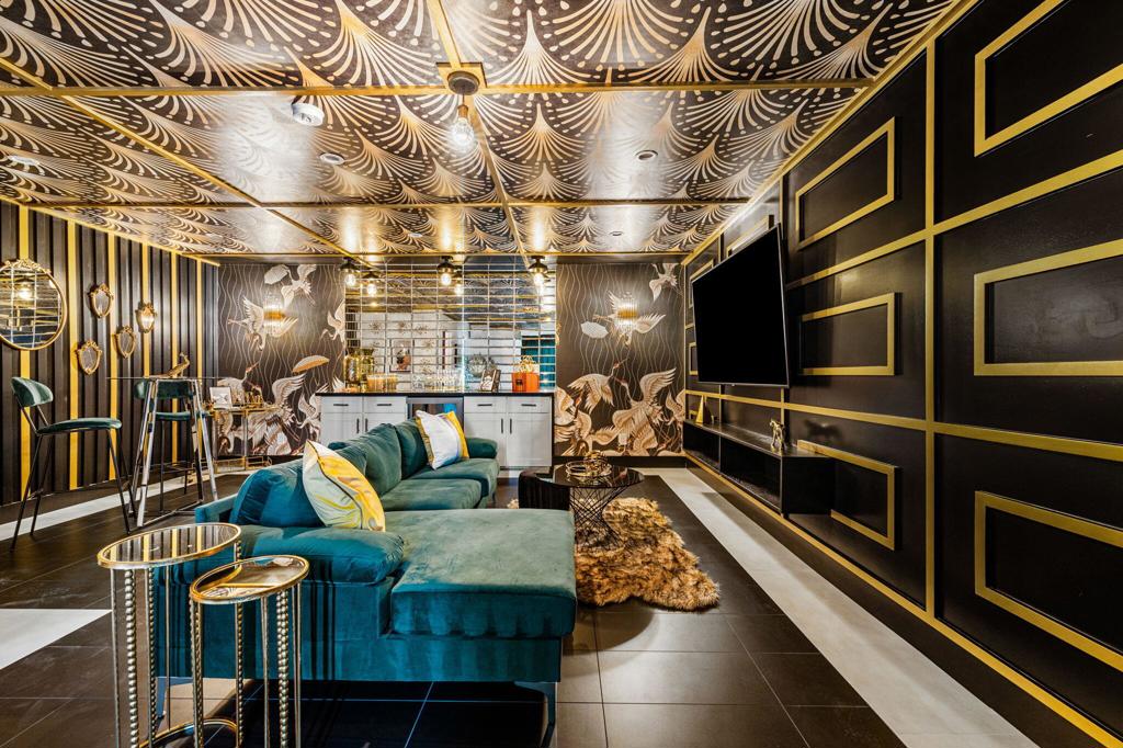 1322 S Farrell Drive