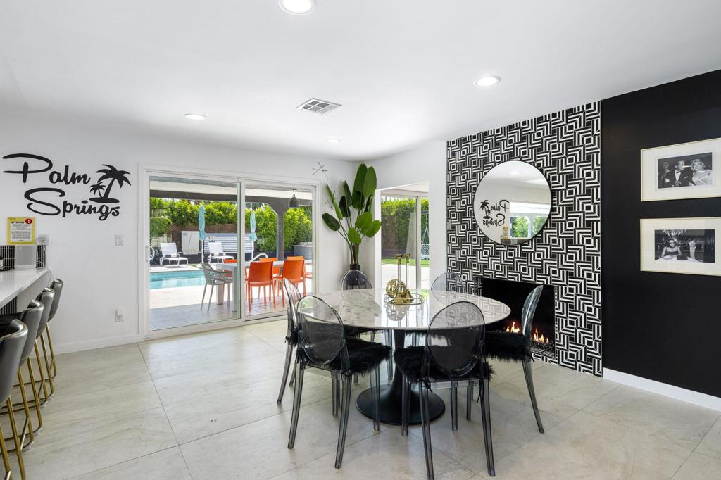 1322 S Farrell Drive