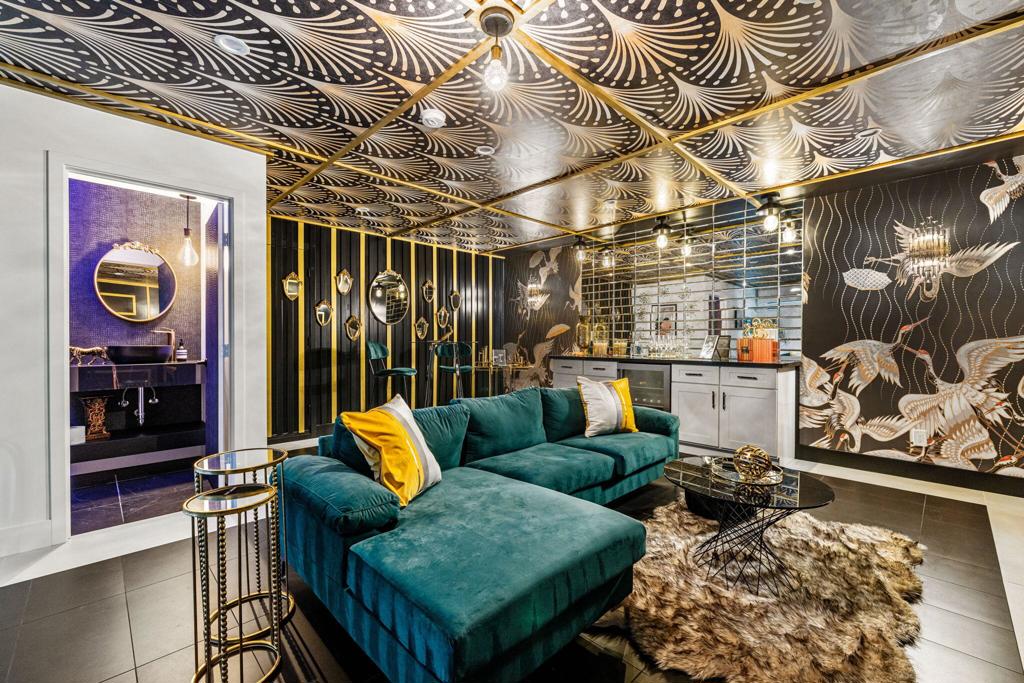 1322 S Farrell Drive