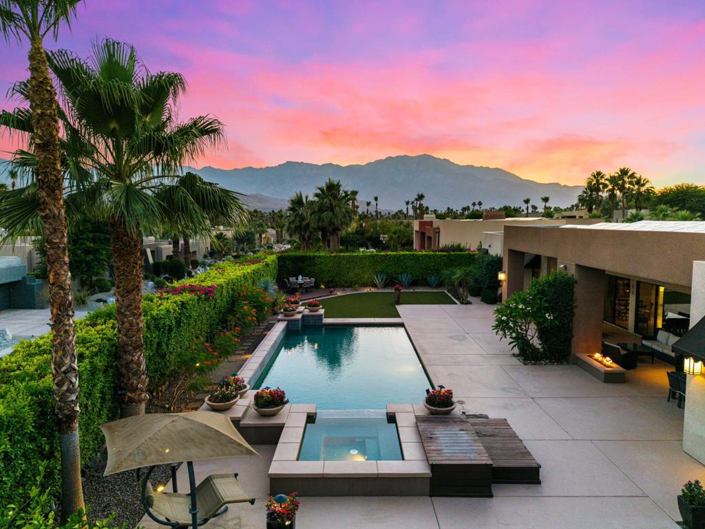 28 Summer Sky Circle