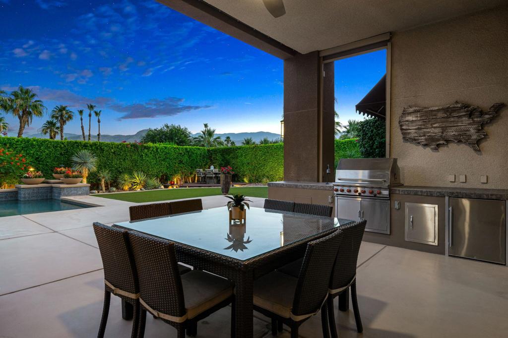 28 Summer Sky Circle