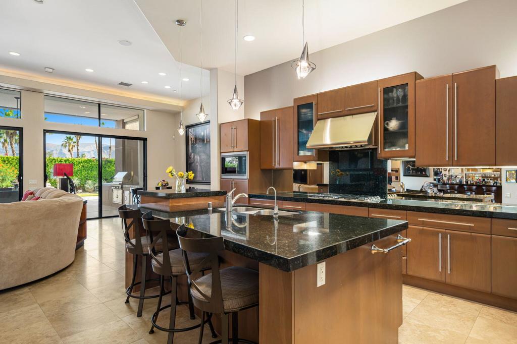 28 Summer Sky Circle