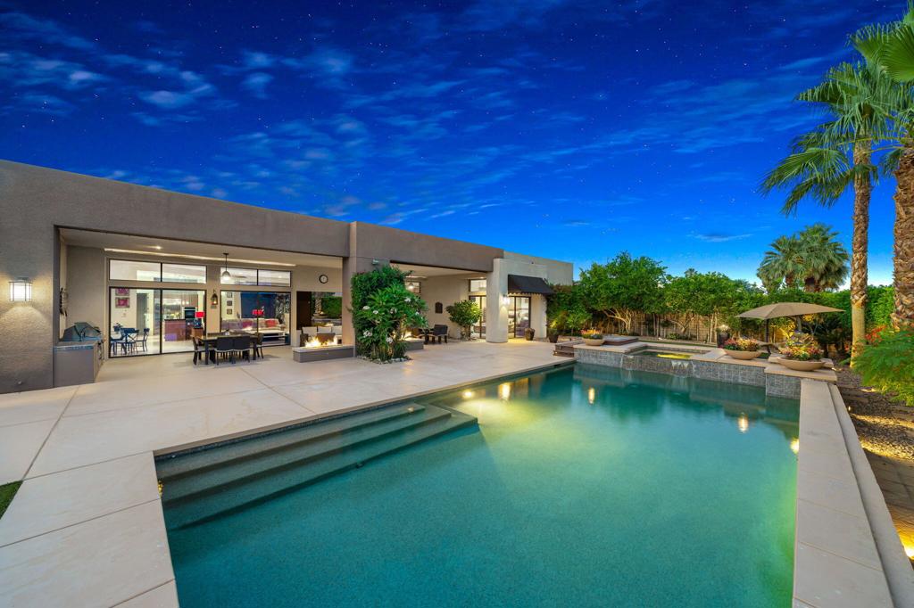 28 Summer Sky Circle