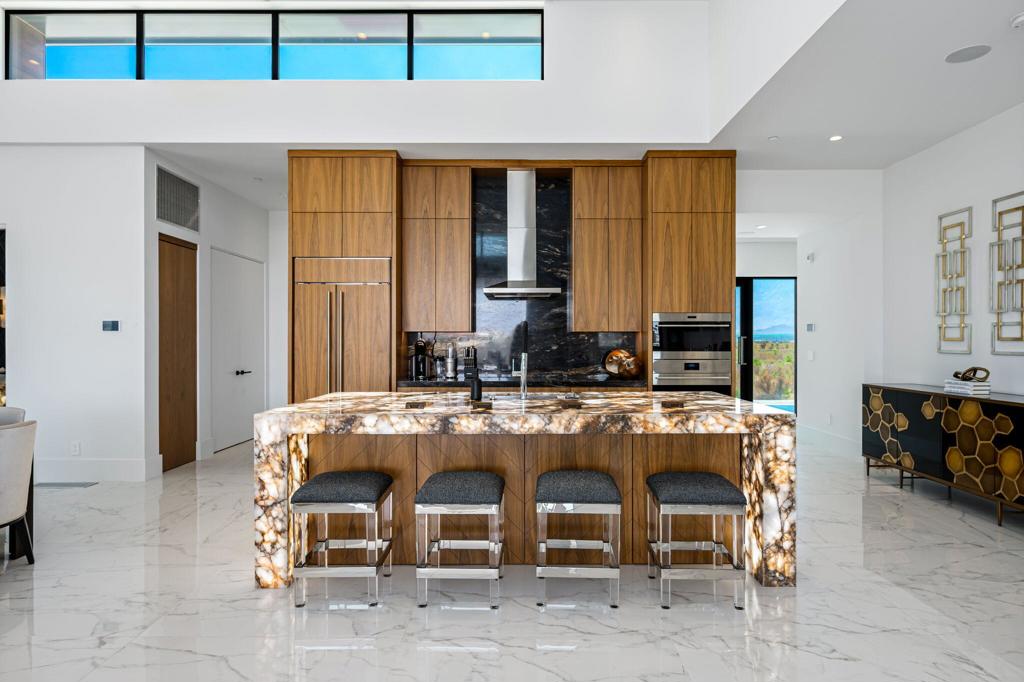 86804 Rogers Way