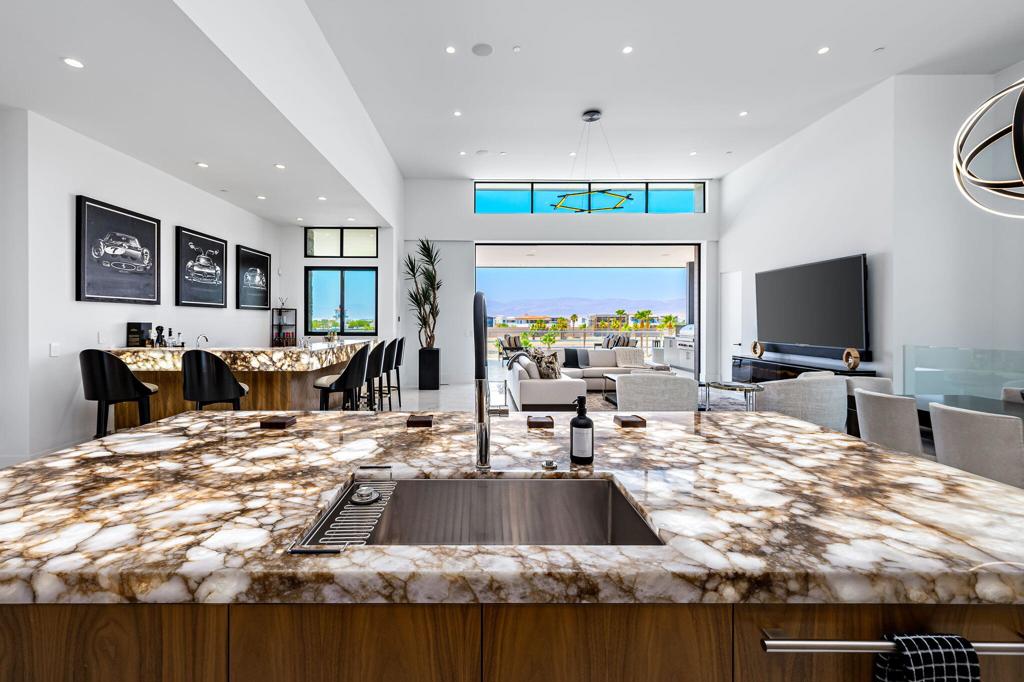 86804 Rogers Way