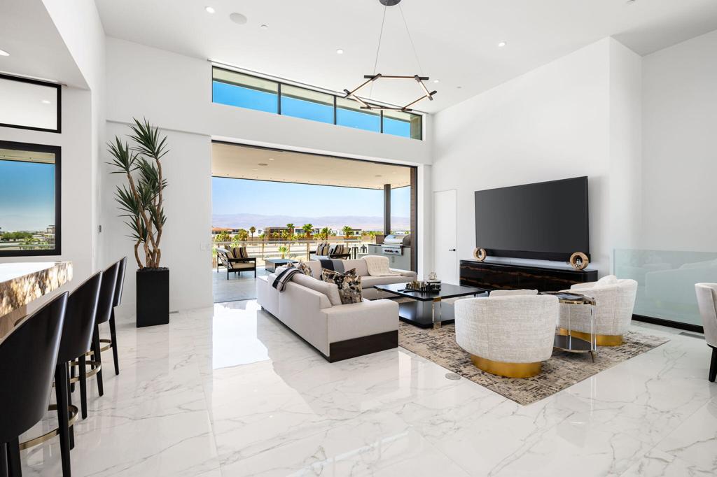 86804 Rogers Way