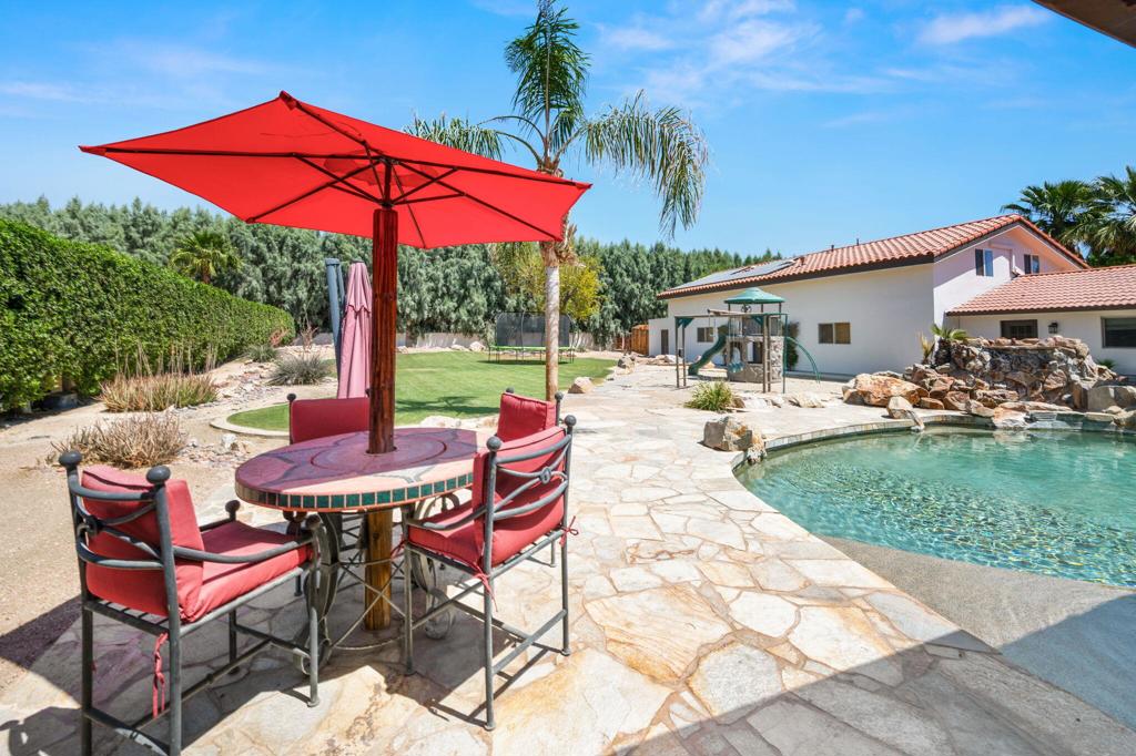 72570 Betty Lane