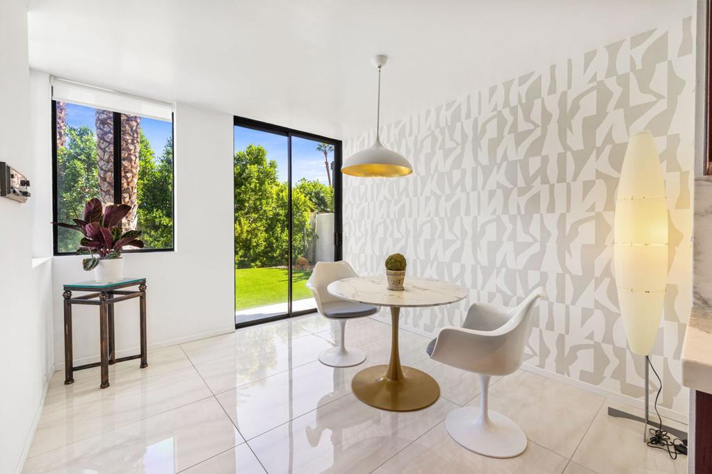 49 Mission Palms Drive E