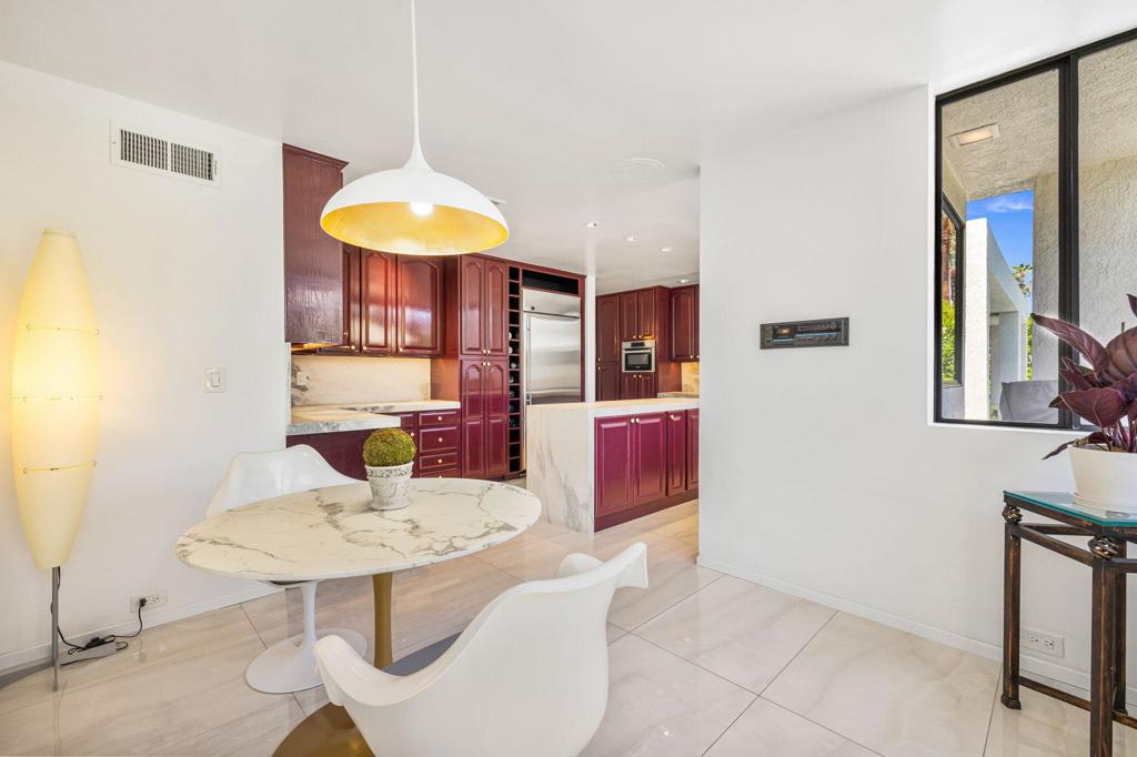 49 Mission Palms Drive E