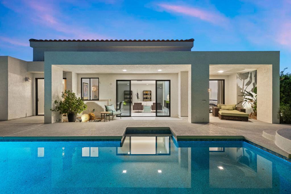 49 Mission Palms Drive E