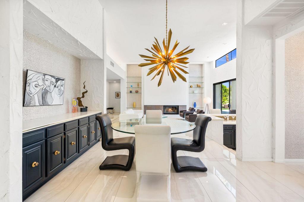 49 Mission Palms Drive E