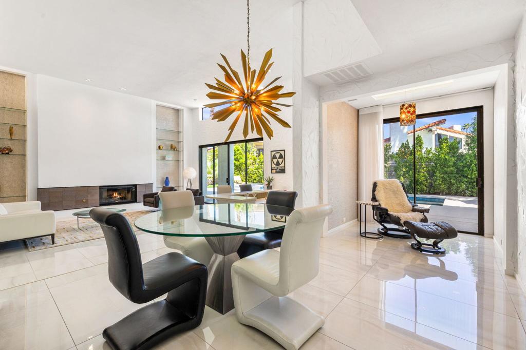 49 Mission Palms Drive E