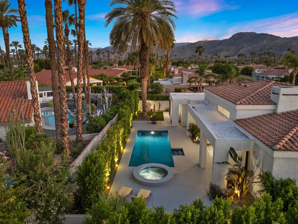 49 Mission Palms Drive E