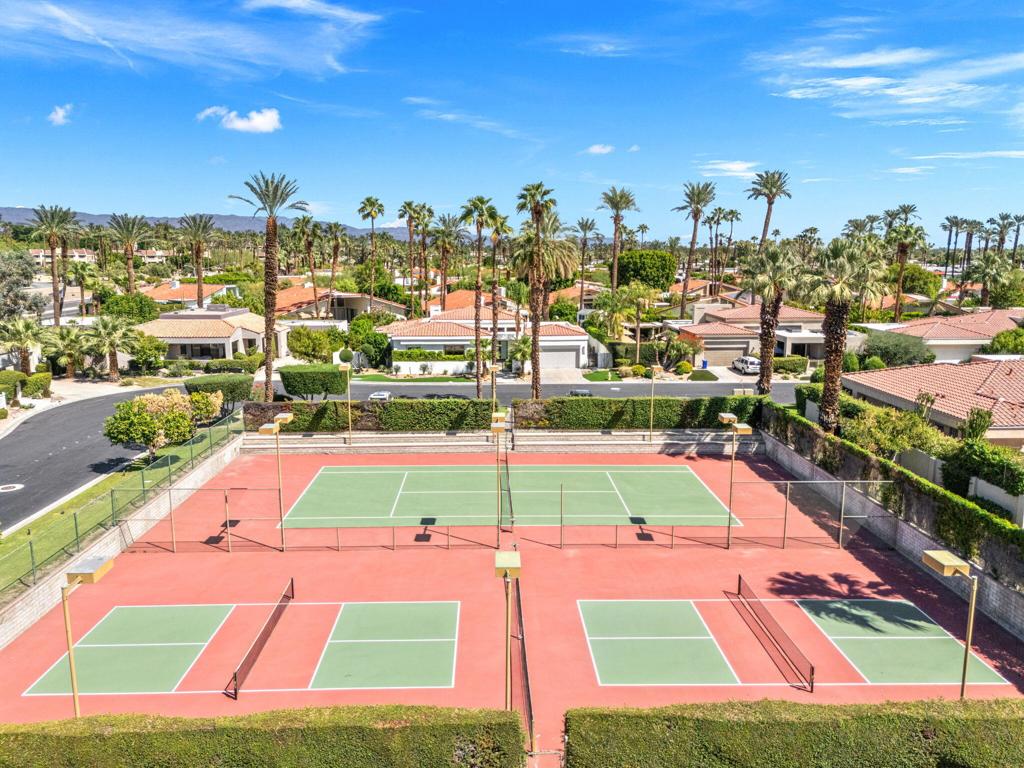 49 Mission Palms Drive E
