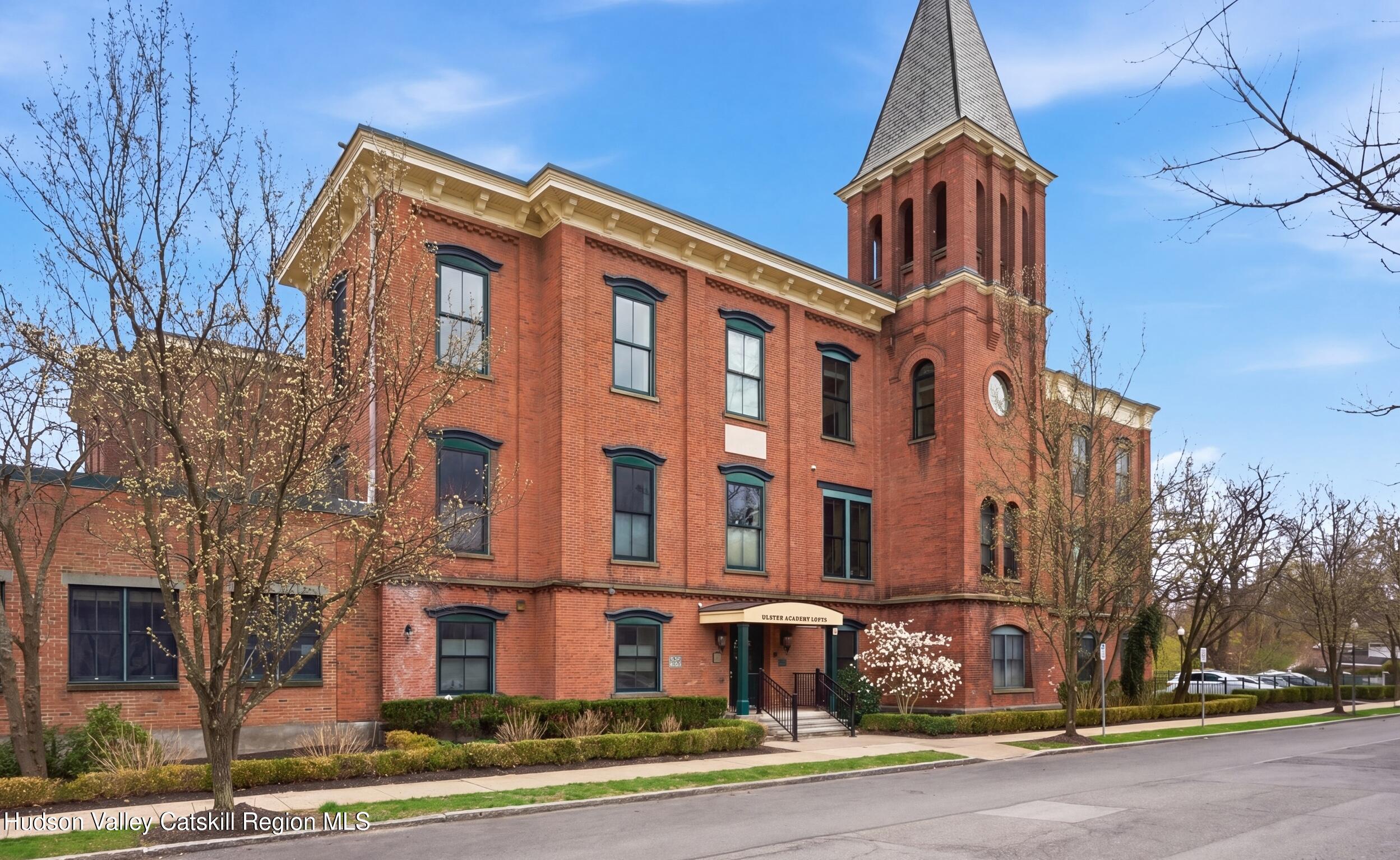 214 West Chestnut Street, Unit 106 106