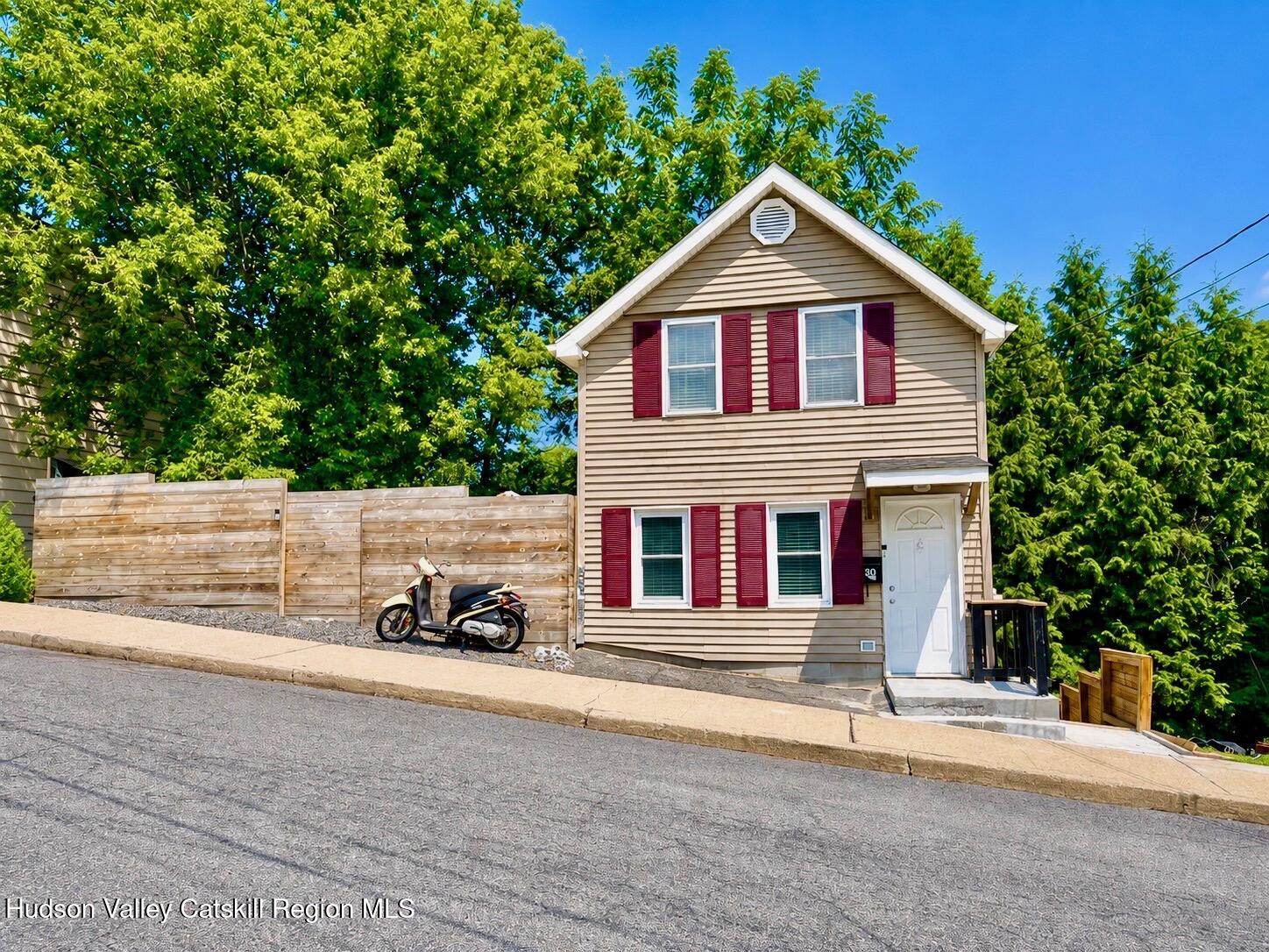 30 Sycamore Street