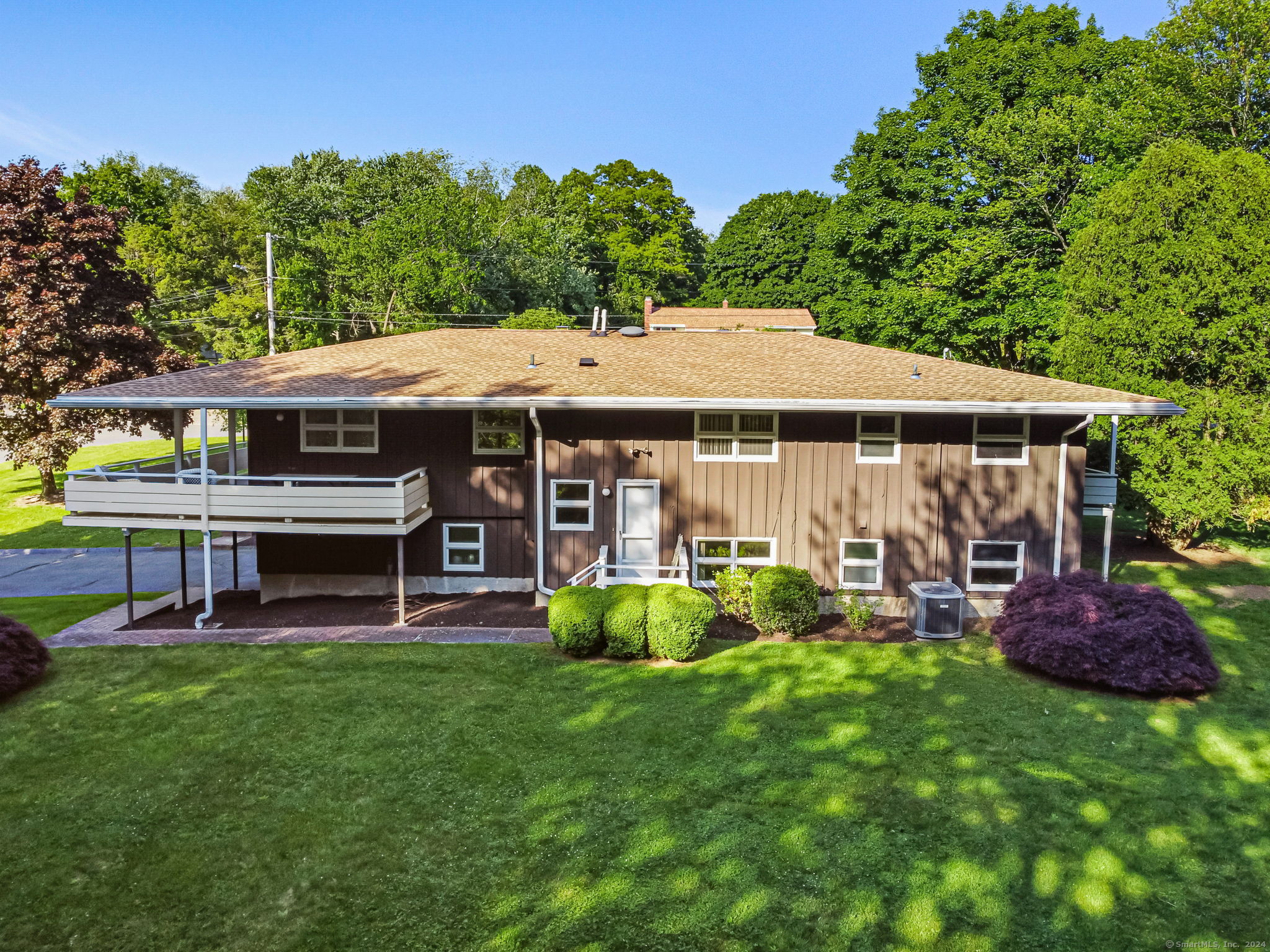 100 Roosevelt Drive