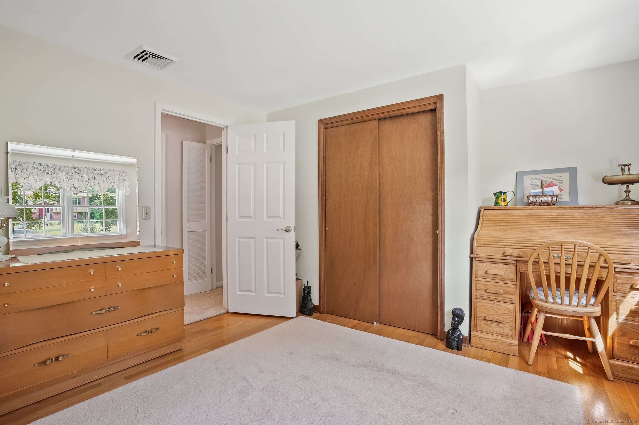 6 Robert Frost Drive