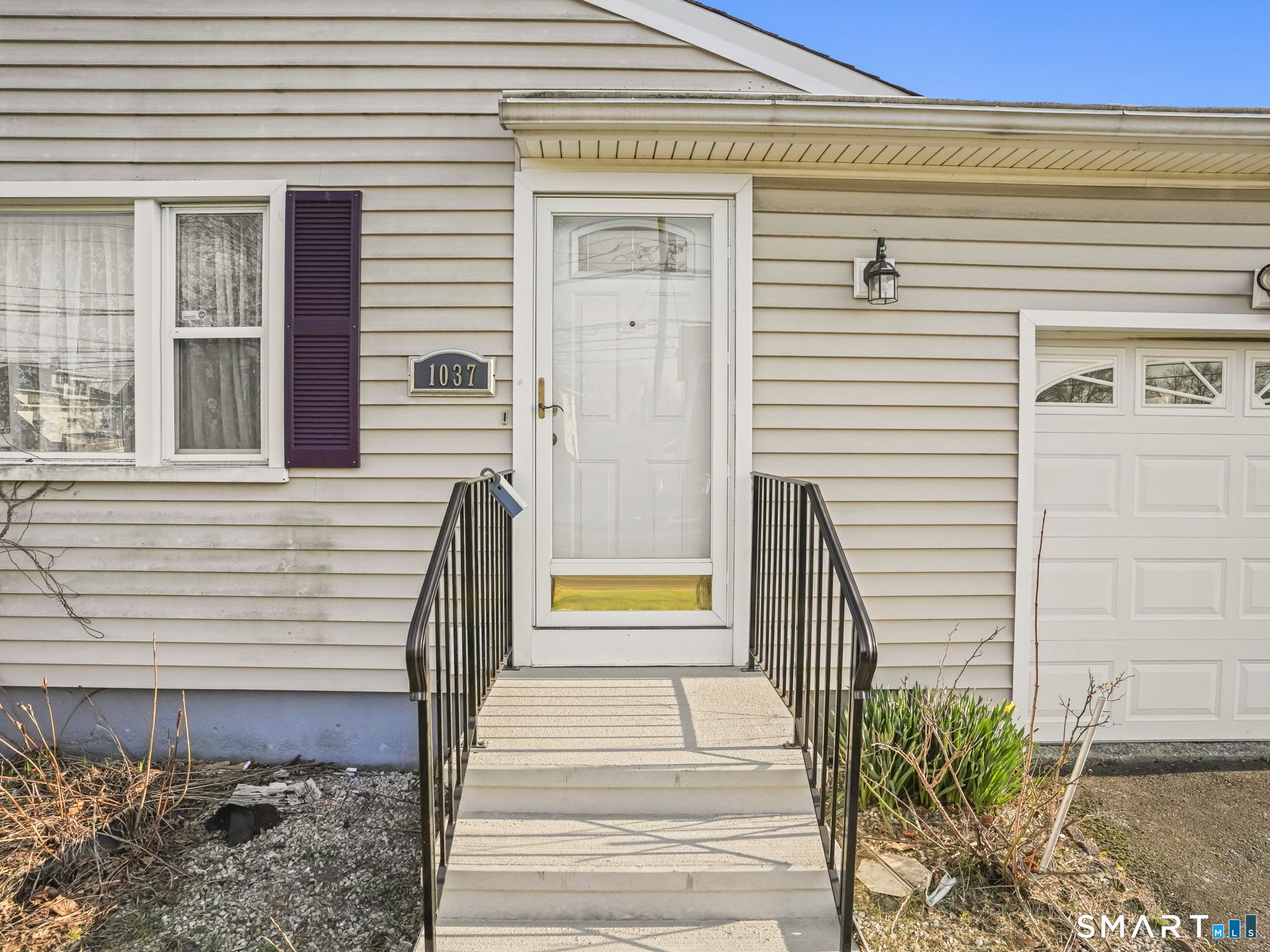 1037 South Avenue
