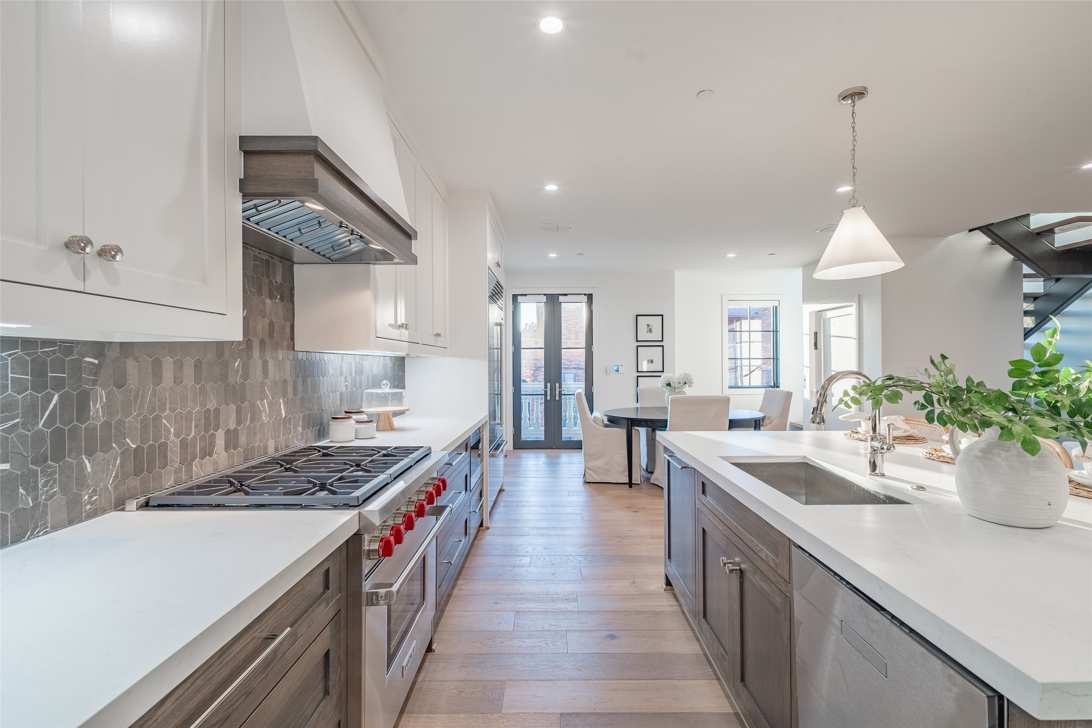 3428 Daniel Avenue 2