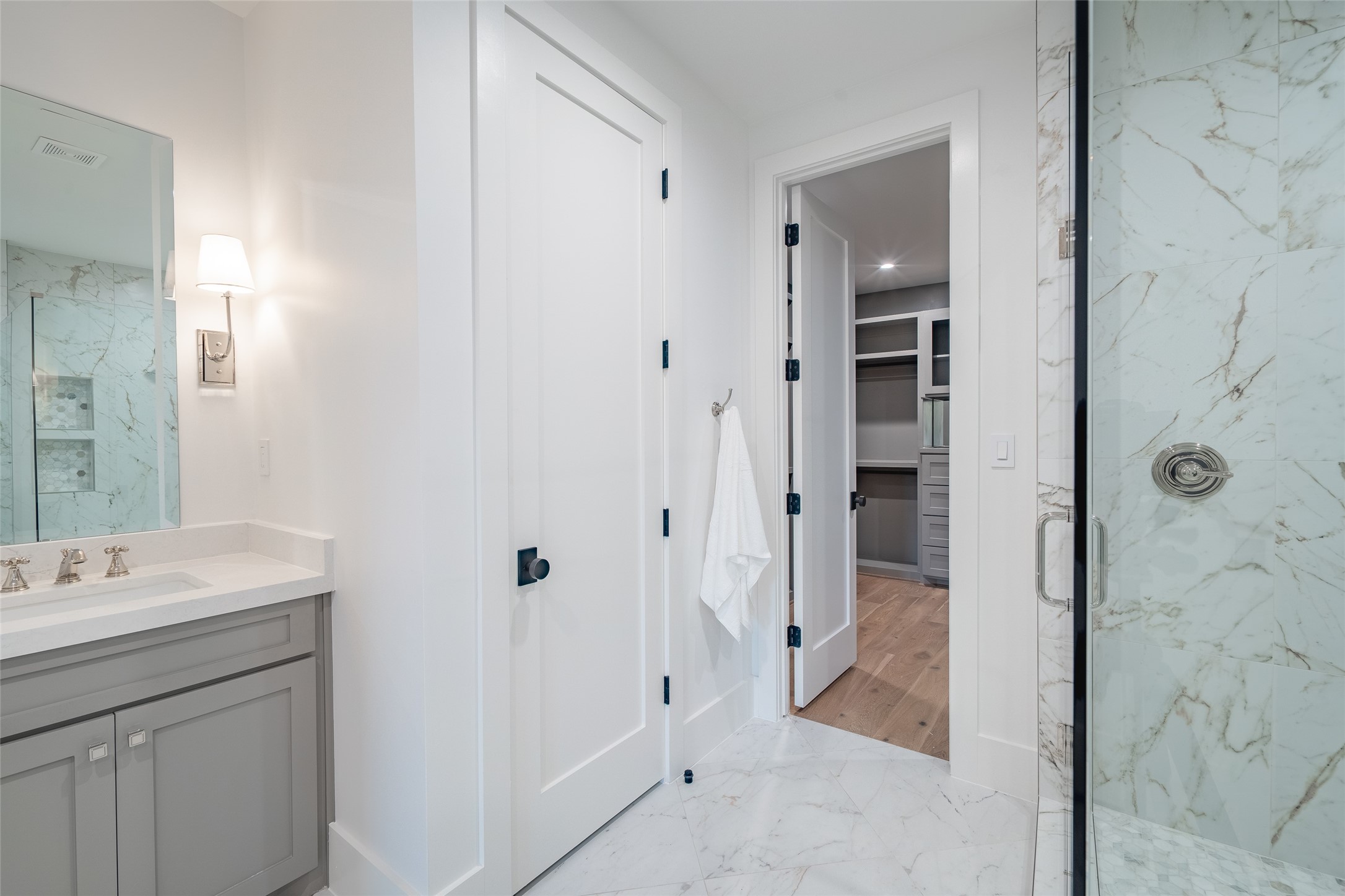 4525 Emerson Avenue 7