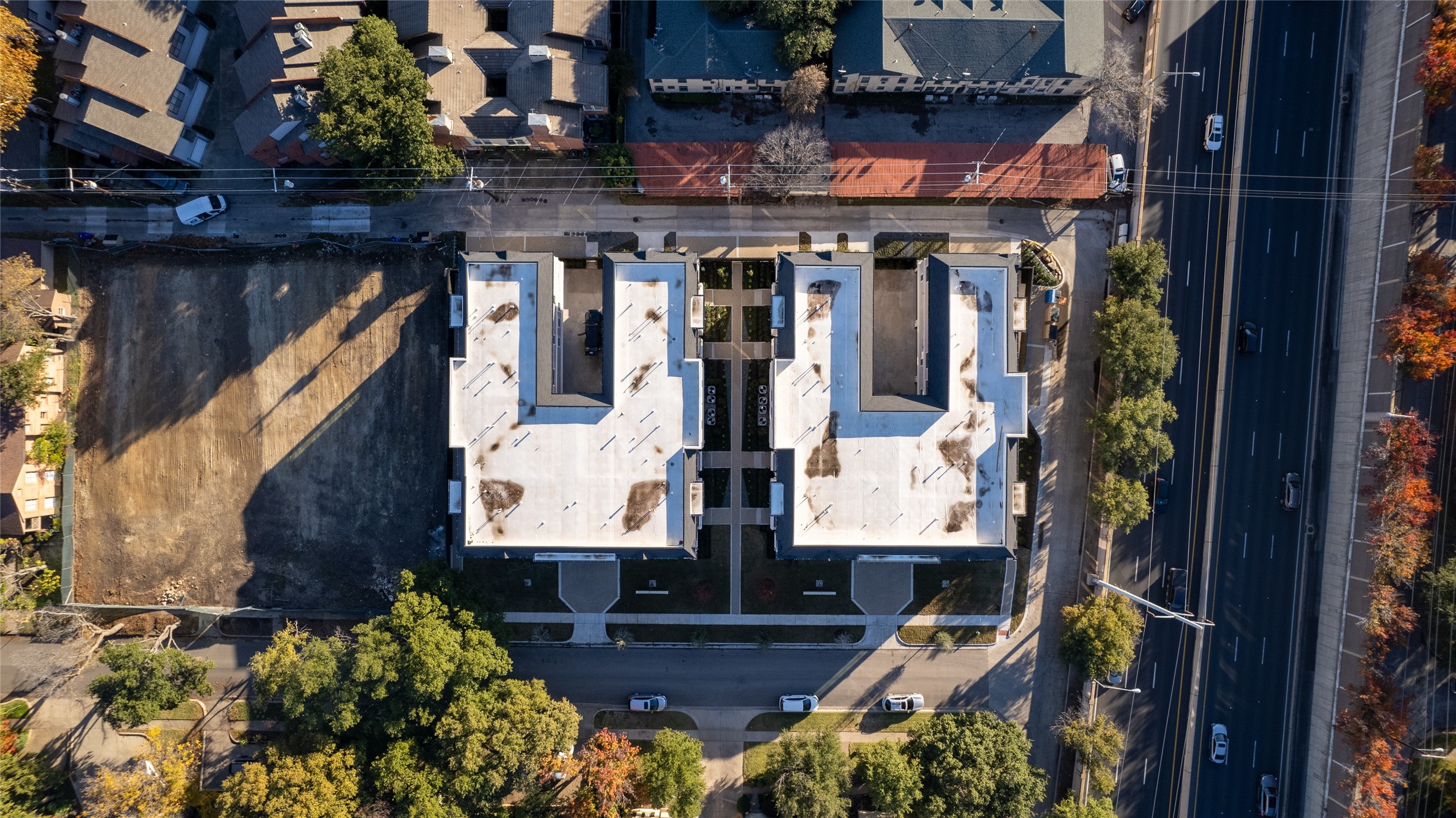 4529 Emerson Avenue 3