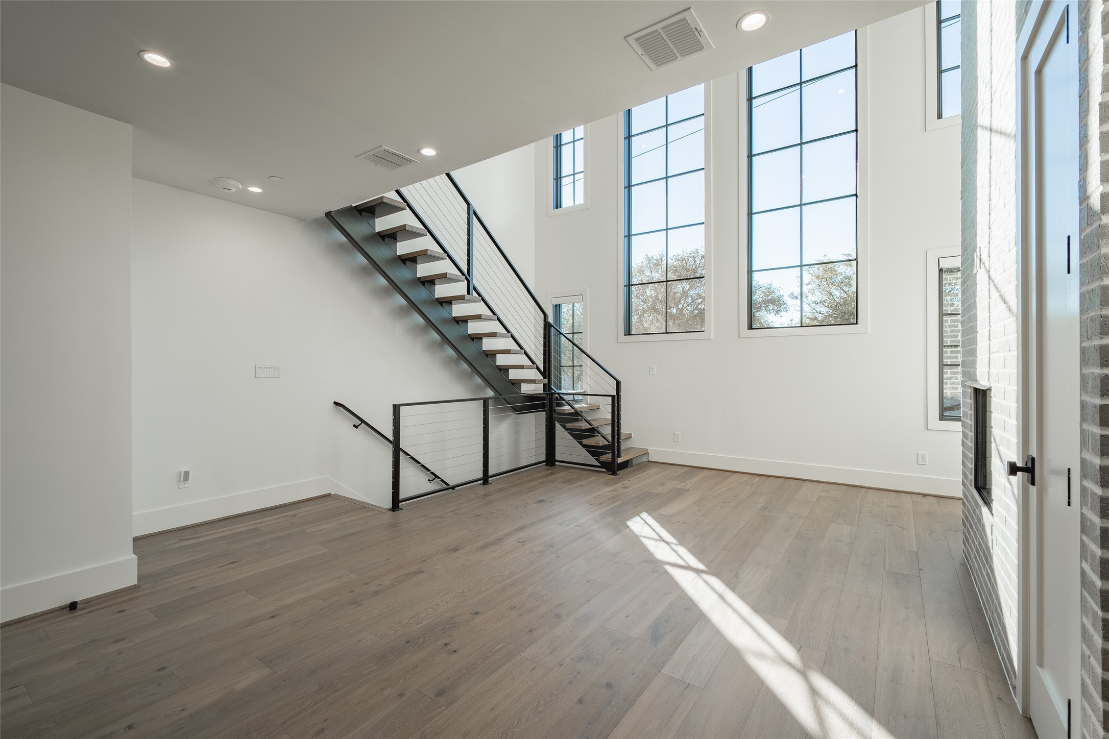 4529 Emerson Avenue 7