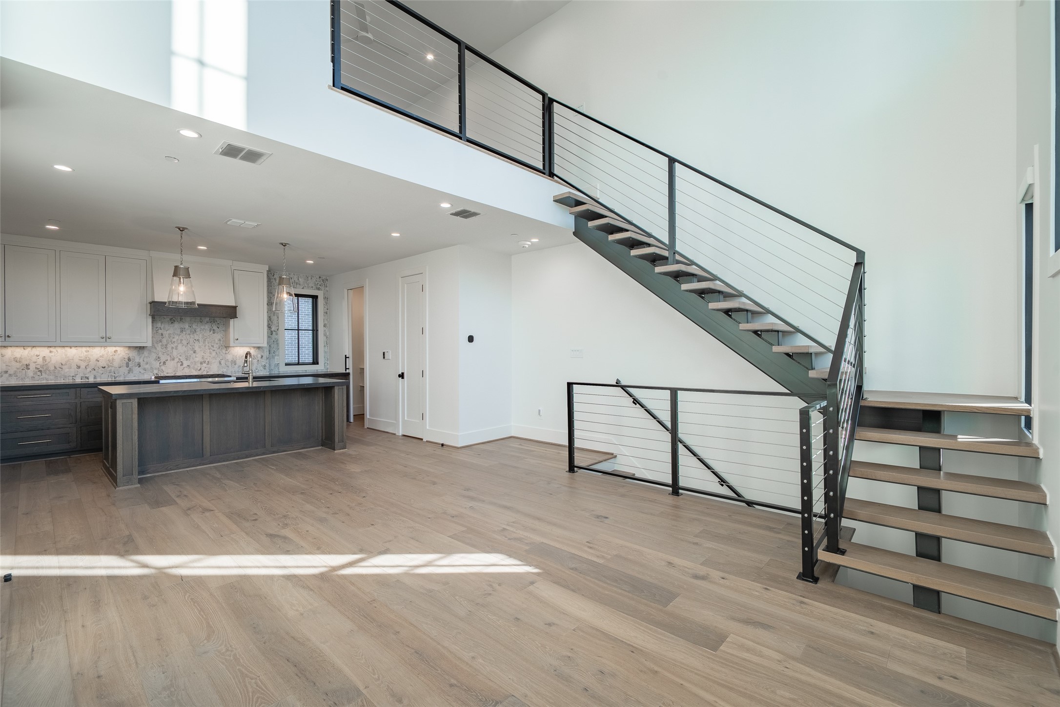 4529 Emerson Avenue 7