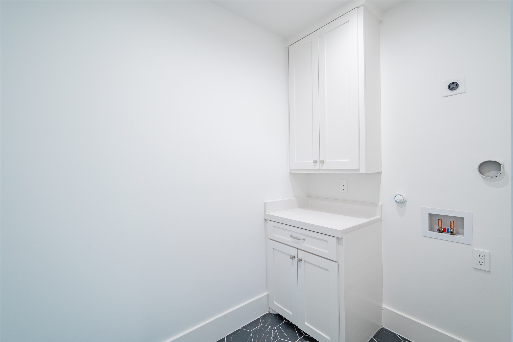 4529 Emerson Avenue 7