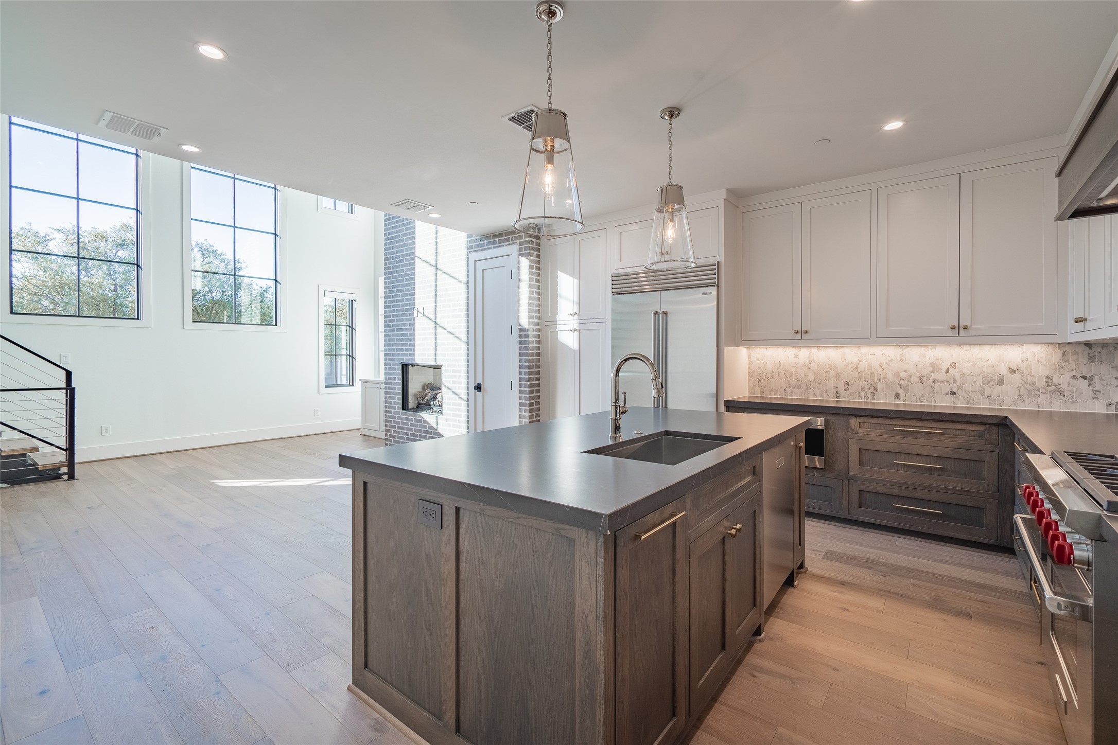 4529 Emerson Avenue 7