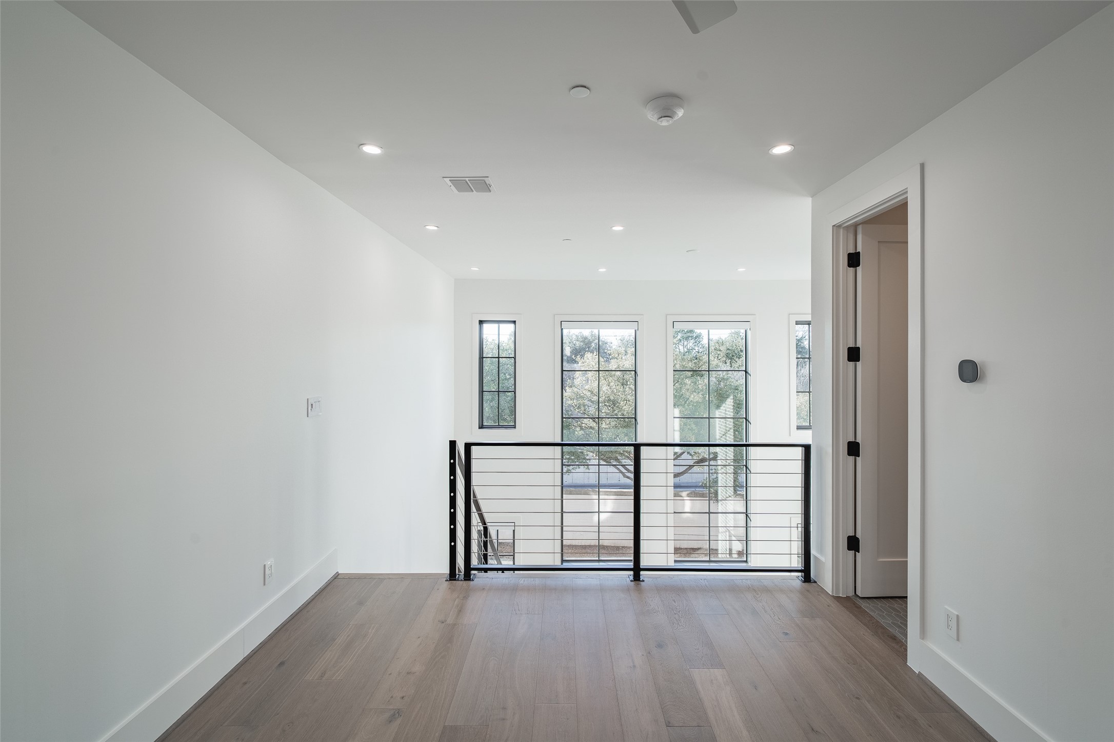 4529 Emerson Avenue 7