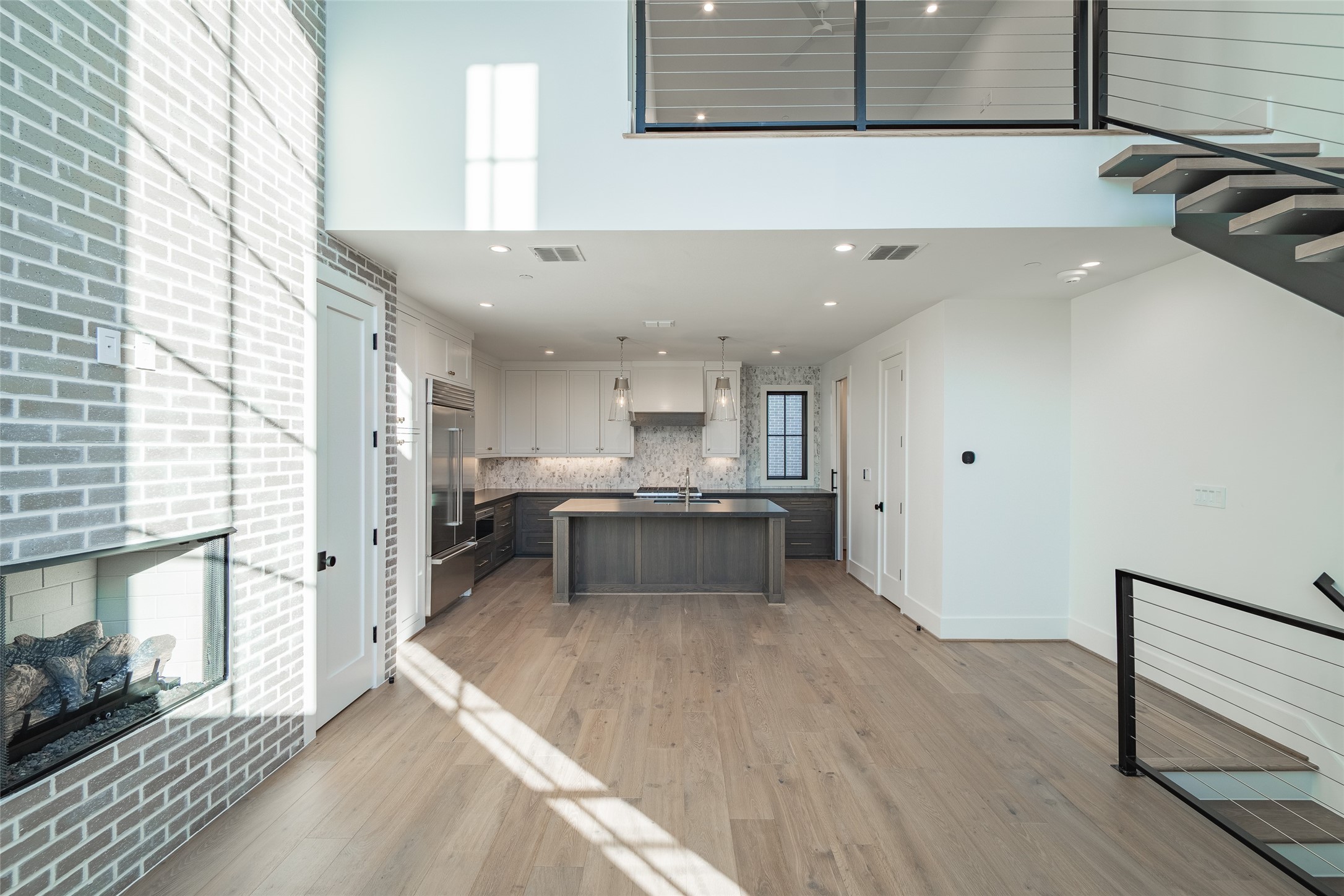 4529 Emerson Avenue 7