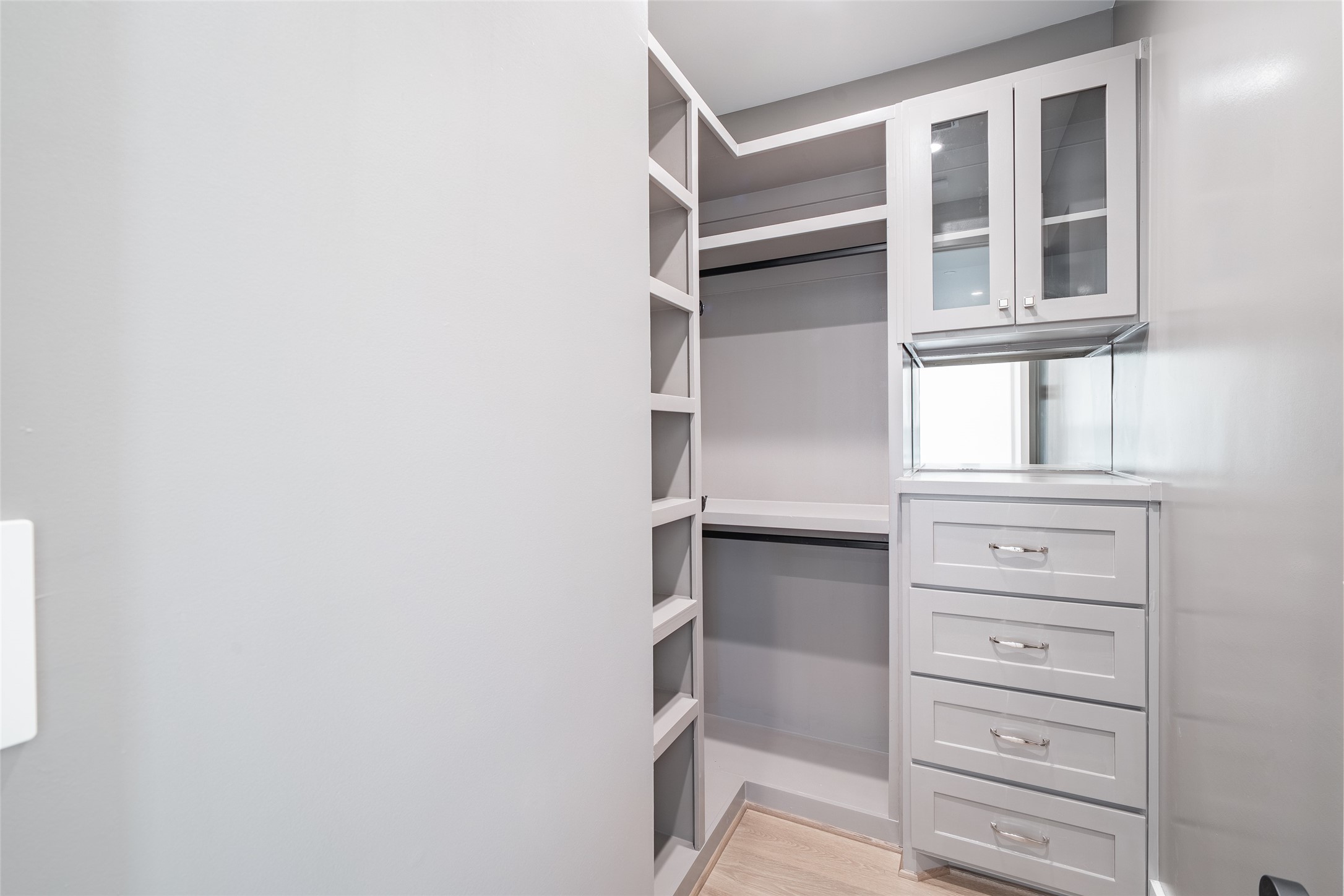 4529 Emerson Avenue 7