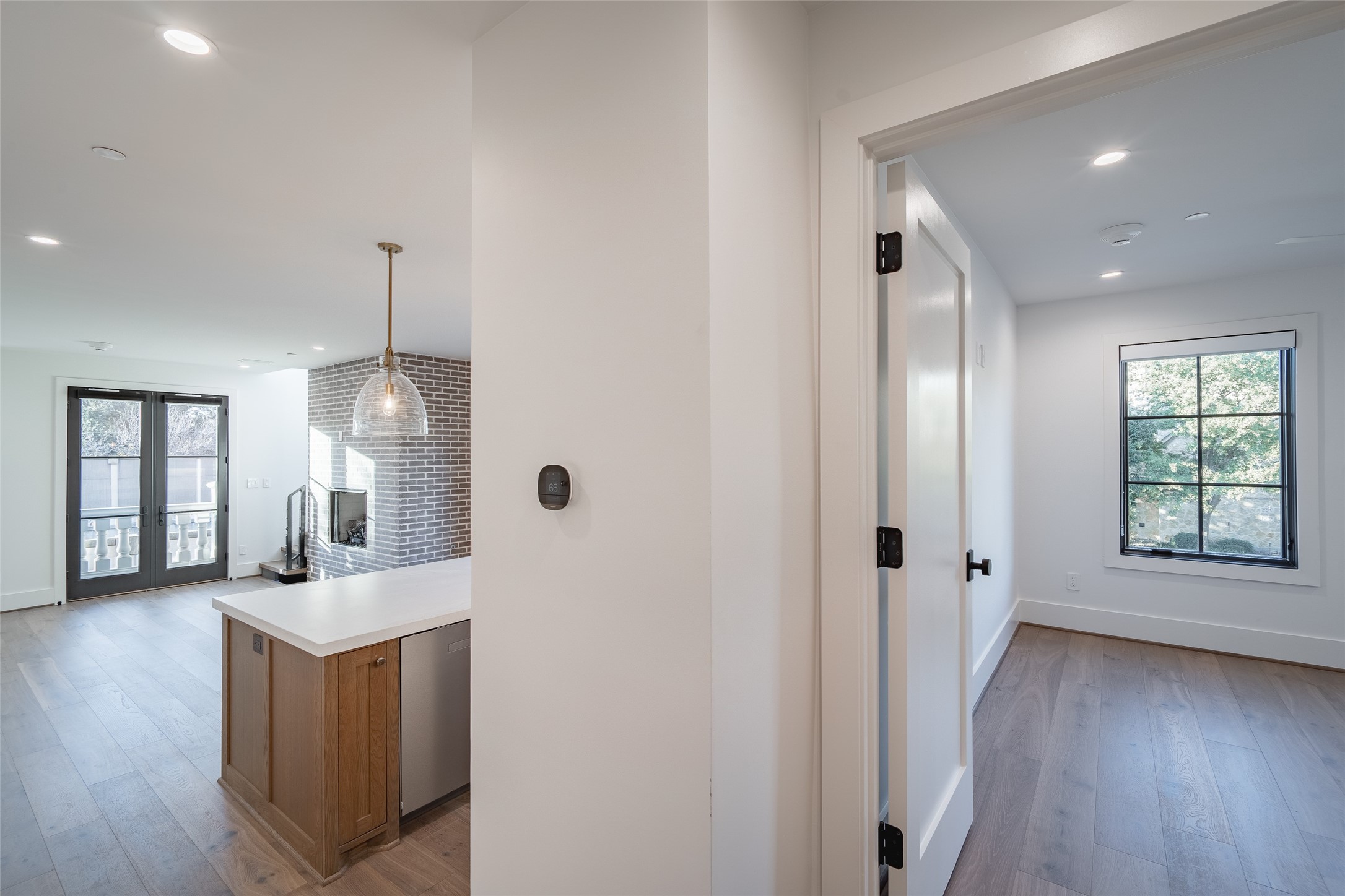 4529 Emerson Avenue 9