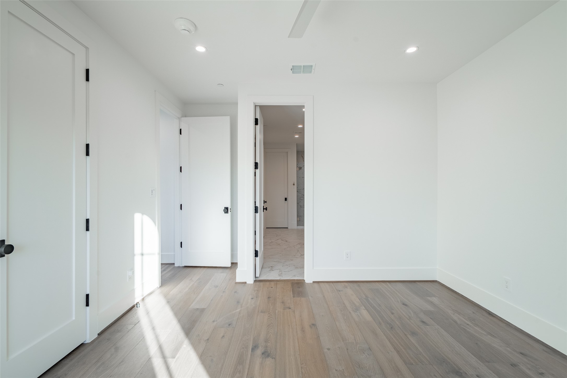 4529 Emerson Avenue 9