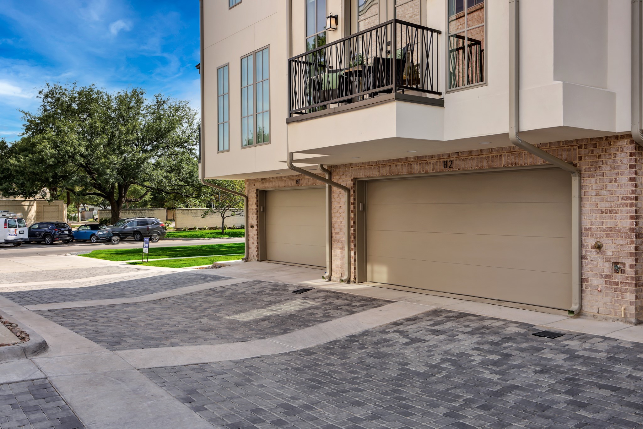 4116 University Boulevard B3