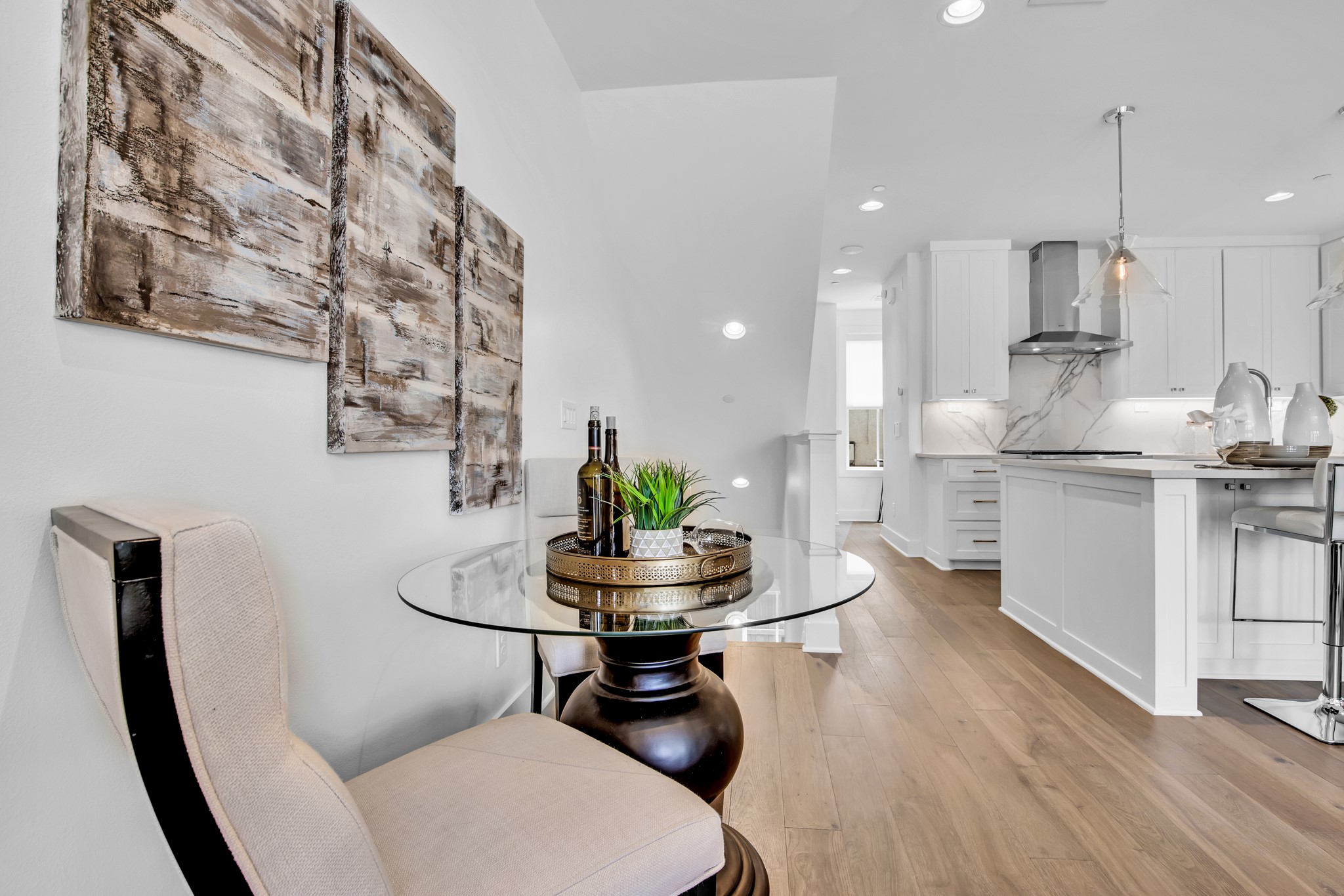 4116 University Boulevard B3