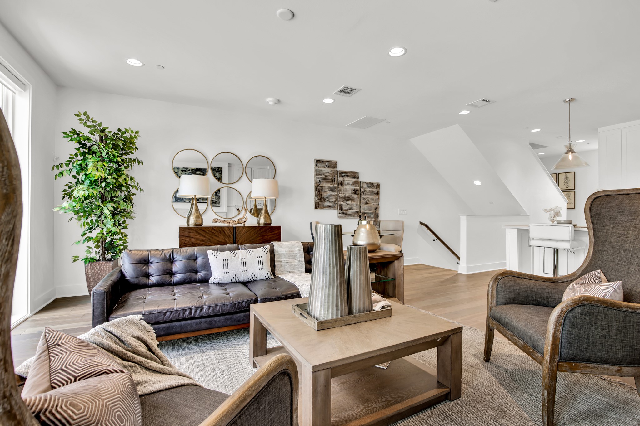 4116 University Boulevard B3