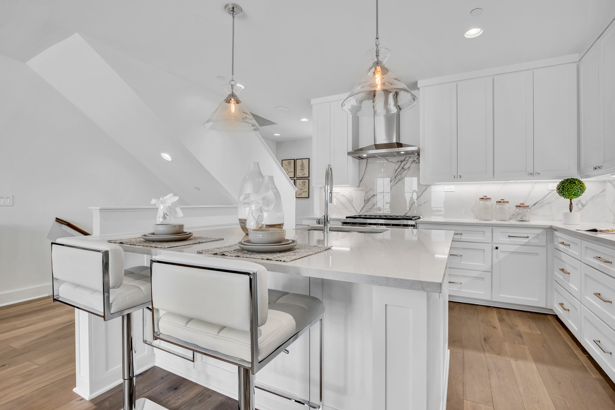 4116 University Boulevard B3