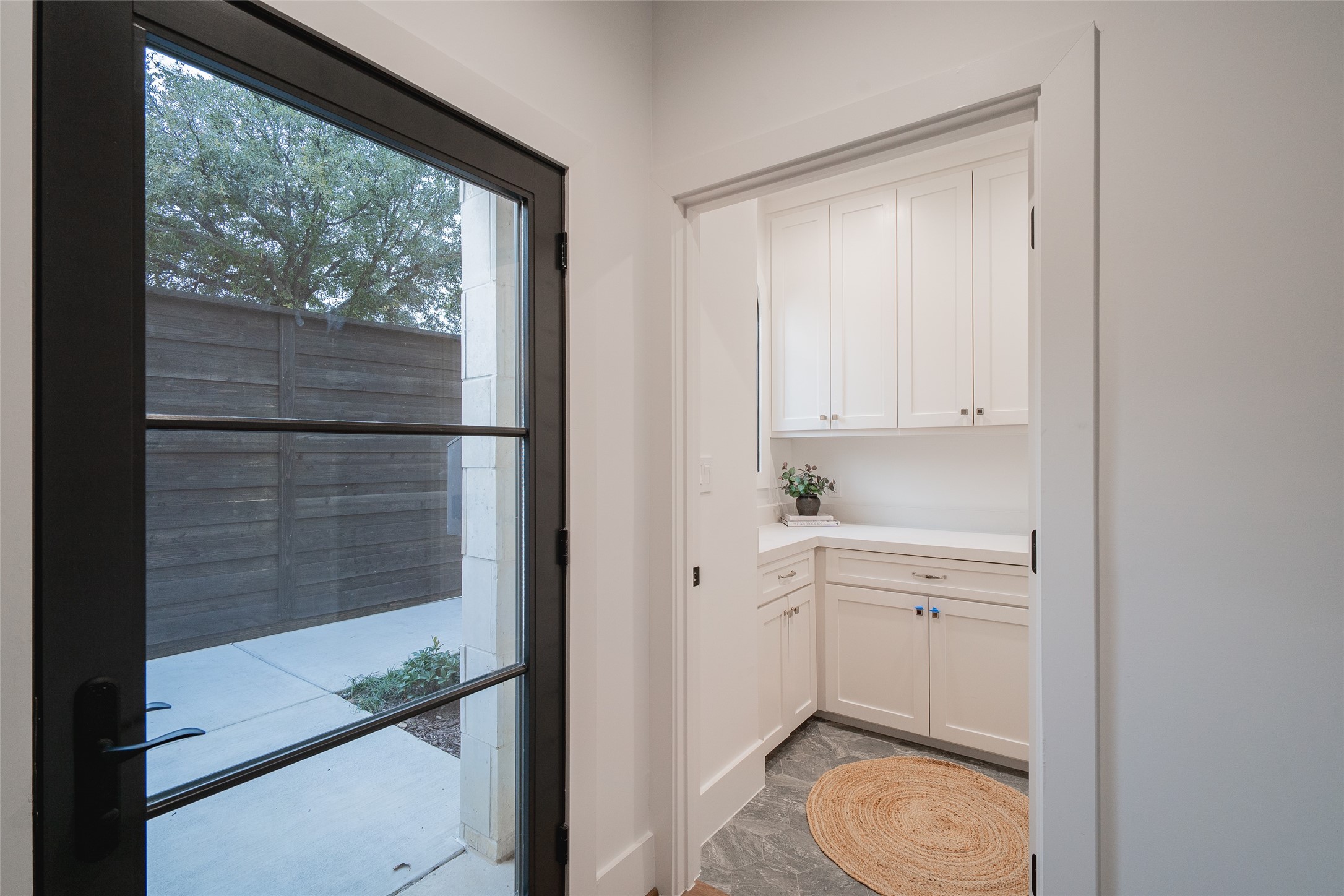 4529 Emerson Avenue 5