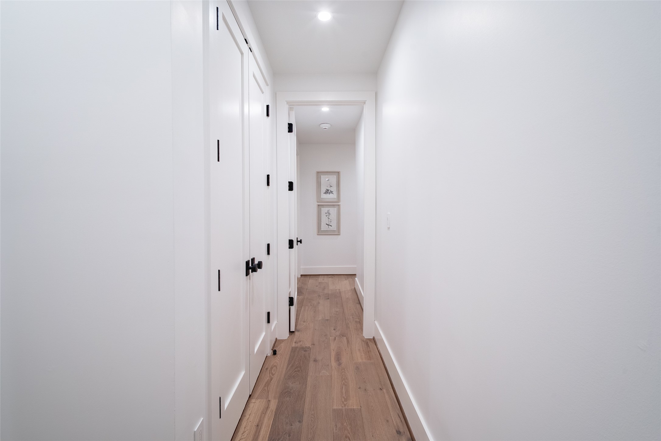 4529 Emerson Avenue 8L