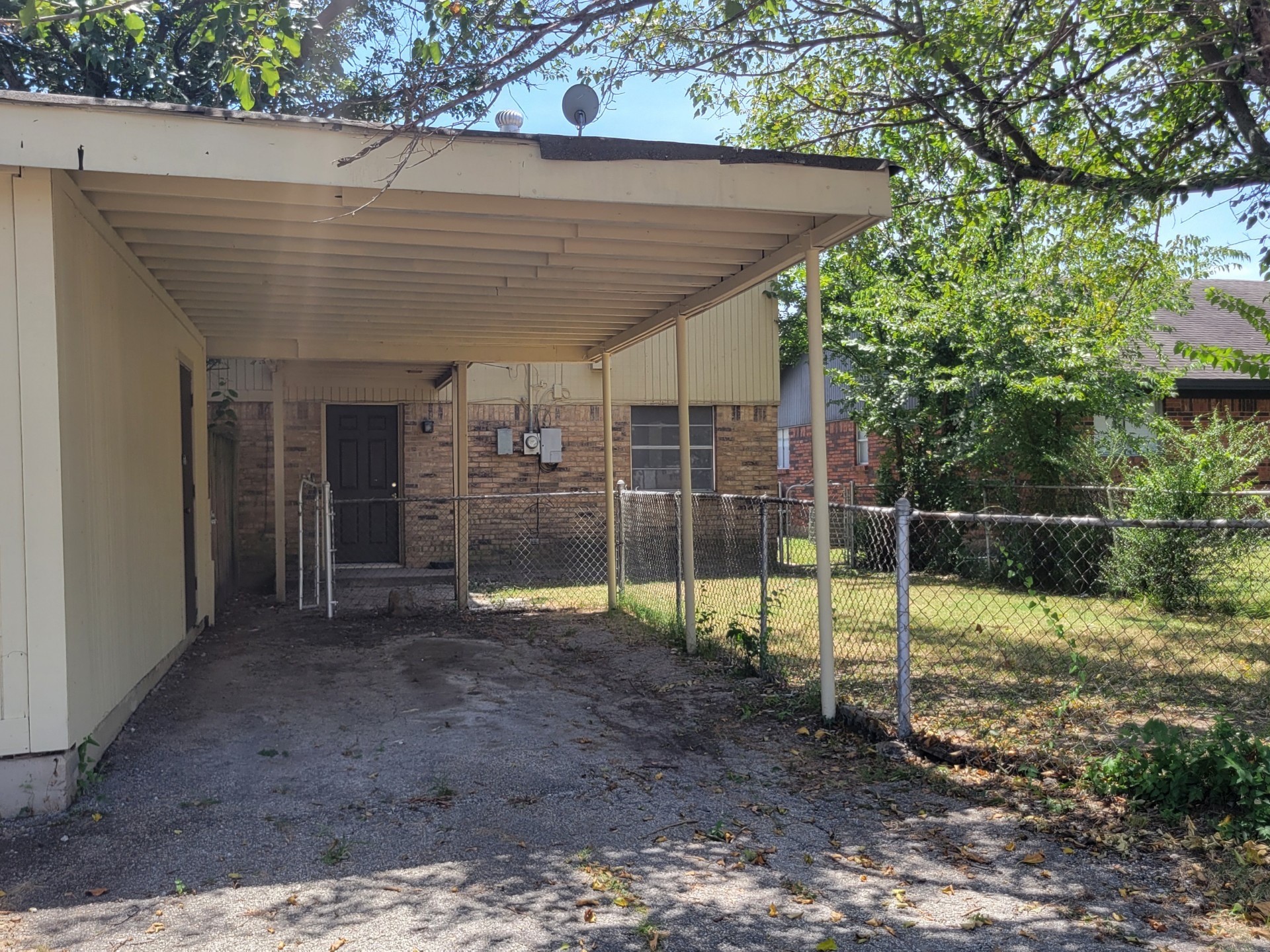 3002 Stanford Street