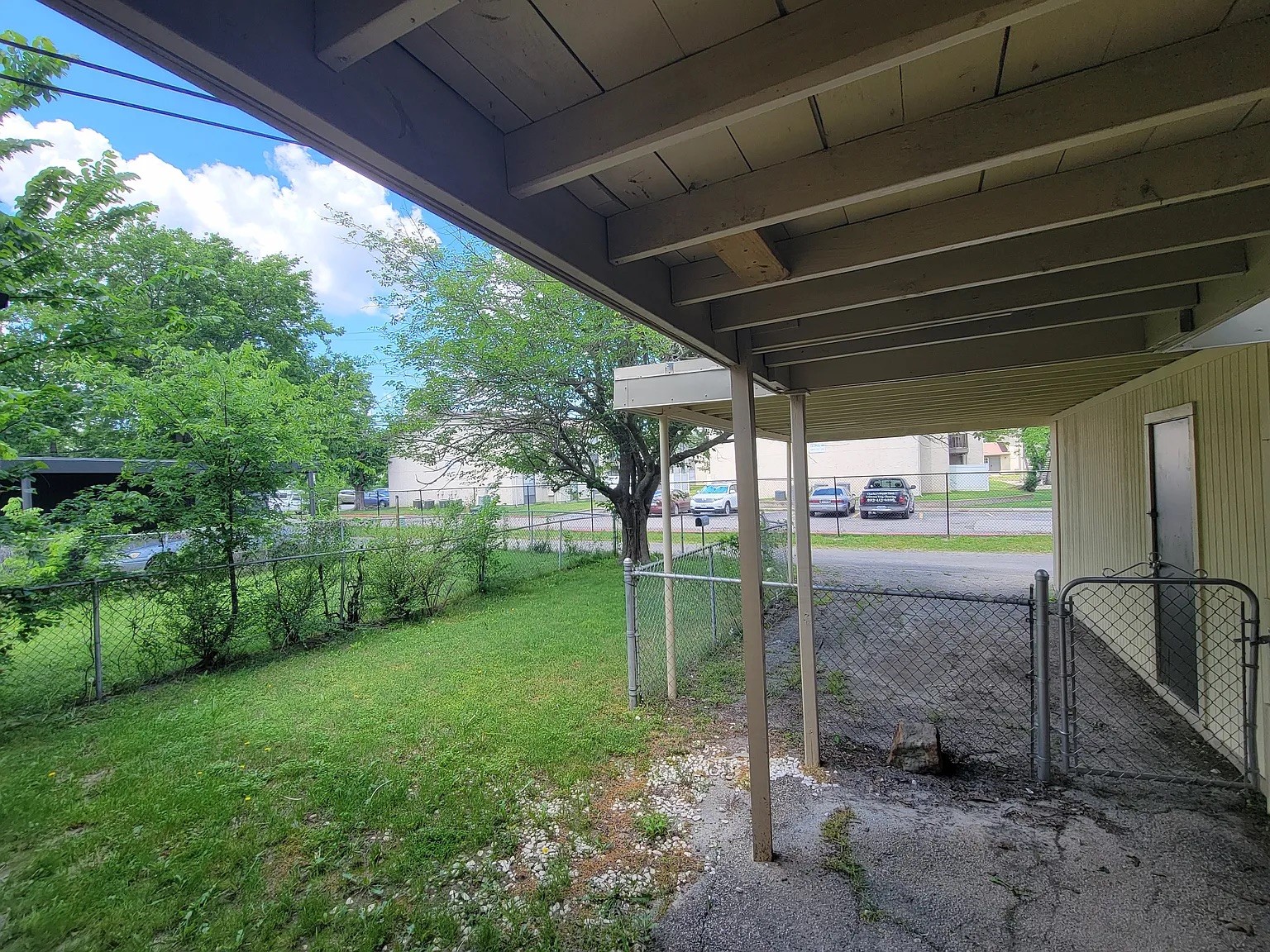 3002 Stanford Street