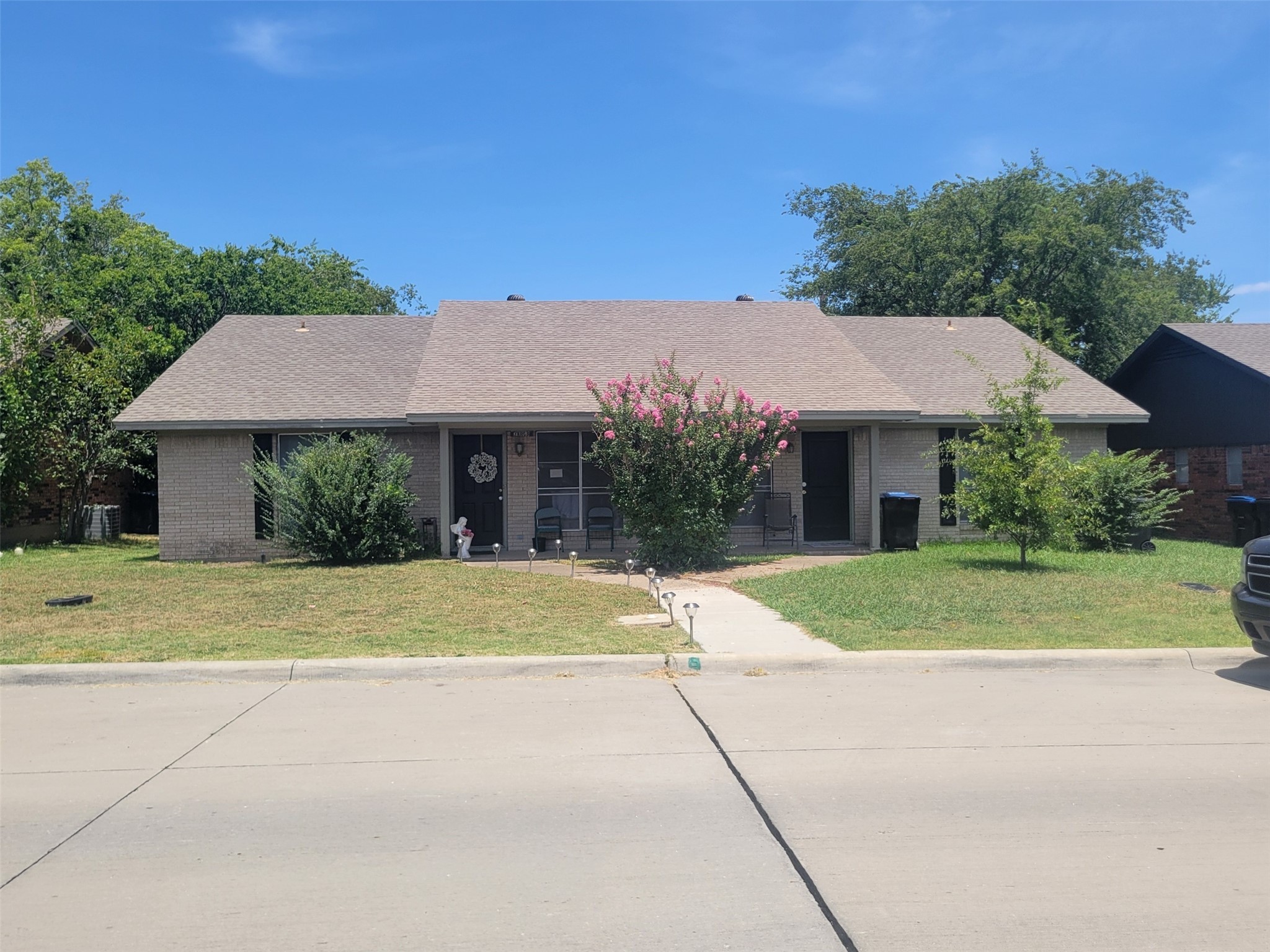 3002 Stanford Street